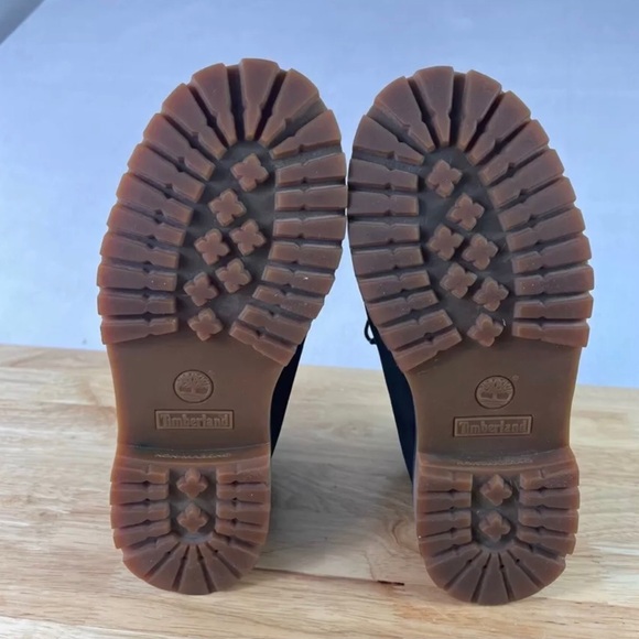 Timberland Juniors 6” Quilt Collar Black Nubuck With Tan/Black Bottoms Size 5.5 - Picture 4 of 14